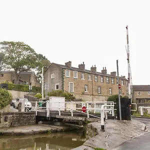 Canal View Skipton