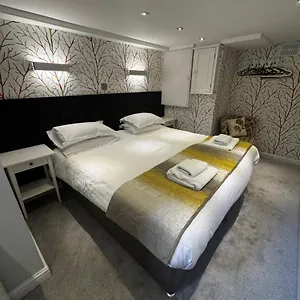 - Garden Mews Harrogate