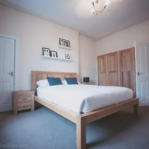 Stylish And Spacious Two Bed In Aberdeen's West End Aberdeen